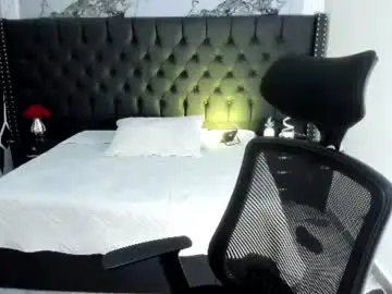 Siafoxx_  live sex cam