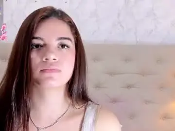 Thiiarabrown  live sex cam