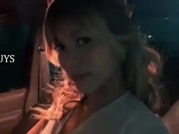 Adria_ross  live sex cam