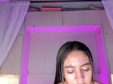 Bellabroocks  live sex cam