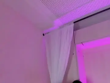 Bellabroocks  live sex cam