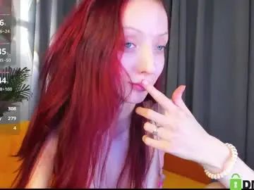 Daria_j  live sex cam