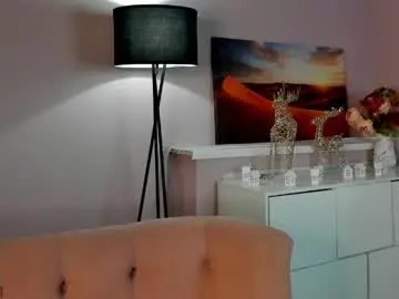 Daria_j  live sex cam