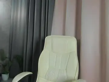 Daria_j  live sex cam