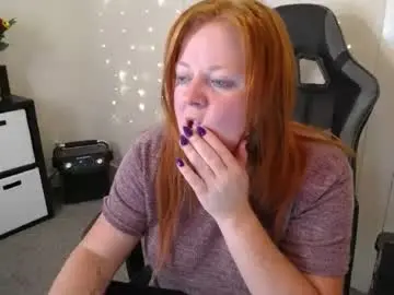 Feistyginger7  live sex cam