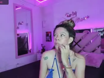 Karly_moonn  live sex cam