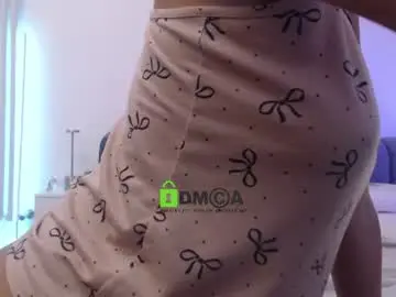 Kissabella  live sex cam