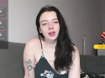 Lollylol11  live sex cam