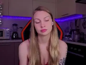 Luciacuminos  live sex cam