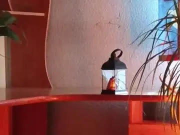 Lunaaure  live sex cam