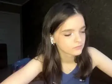 Neelywrinkles  live sex cam