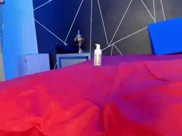 Sarenlux  live sex cam