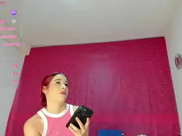 Sarenlux  live sex cam