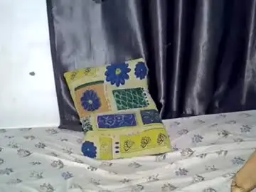 Sexyqweenn  live sex cam