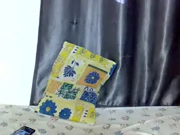 Sexyqweenn  live sex cam