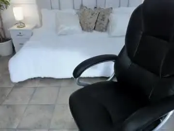 Victoria_luxor  live sex cam