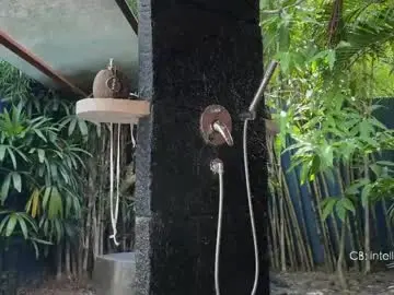 Wellicaren  live sex cam