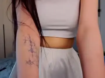 Yunauna  live sex cam