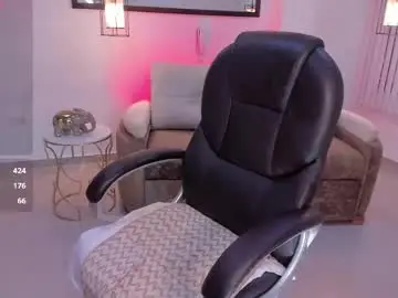 Aida_adams  live sex cam