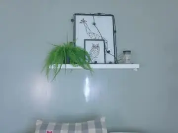 Amelialaurent_  live sex cam