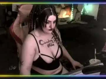 Bigtiddygothxx  live sex cam