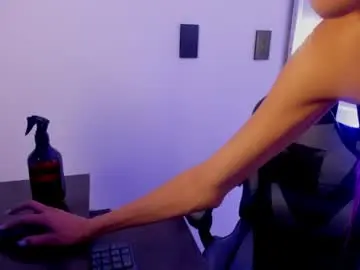 Enchanted_doll_  live sex cam
