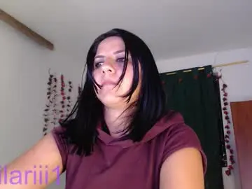 Hilari18  live sex cam