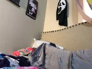 Kitten_kylee  live sex cam