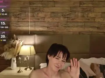 Luna_backer  live sex cam