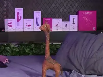Thewillownest  live sex cam