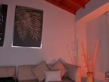 Violetthansson  live sex cam