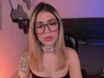 Violetthansson  live sex cam