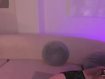 Violetthansson  live sex cam