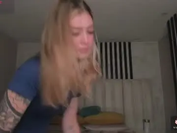 Violetthansson  live sex cam