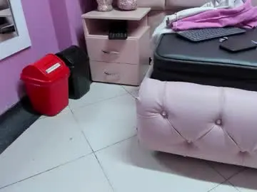 Adacristal_  live sex cam