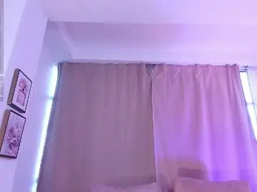Ari_es  live sex cam