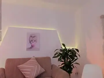 Ari_es  live sex cam