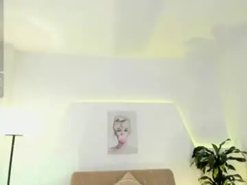 Ari_es  live sex cam