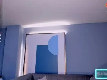 Ariananova  live sex cam