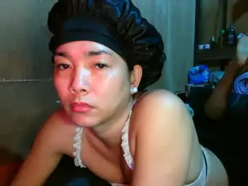 Asian_slutashley  live sex cam