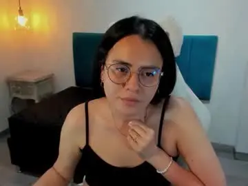 Honeybuu_  live sex cam