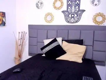 Jadeswam  live sex cam