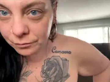 Jahagg13  live sex cam