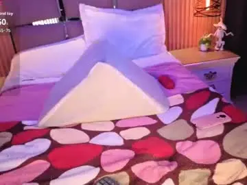 Miatorres4  live sex cam