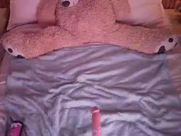 Miatorres4  live sex cam