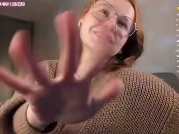 Mooncheri  live sex cam