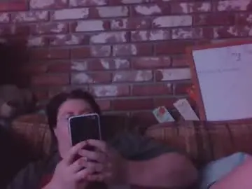 Qtbisuccubi  live sex cam