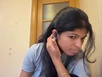 Reenakeeny  live sex cam