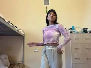Reenakeeny  live sex cam