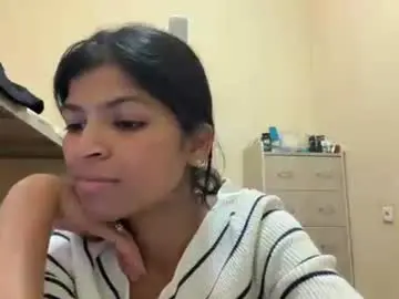 Reenakeeny  live sex cam